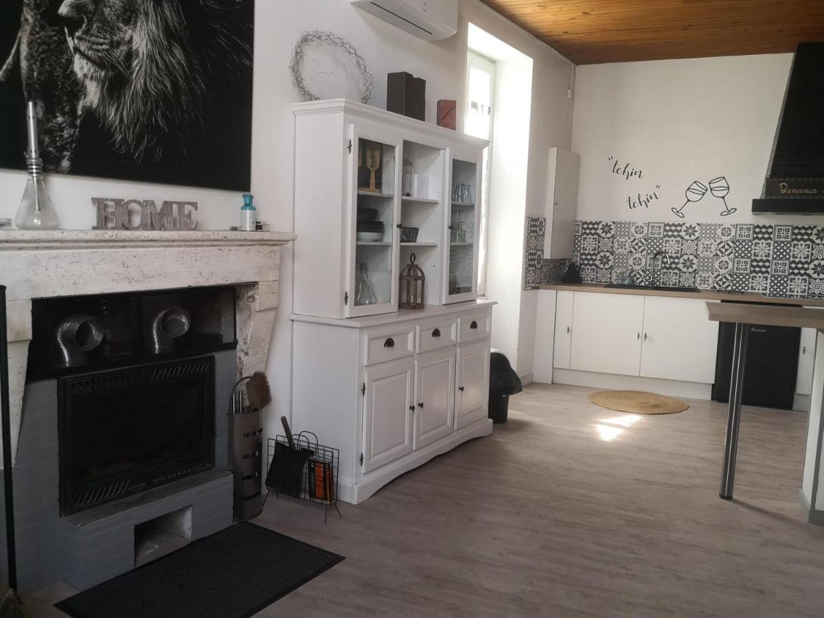 Chez Alex Et Sophie Villa Louzac-Saint-Andre ภายนอก รูปภาพ